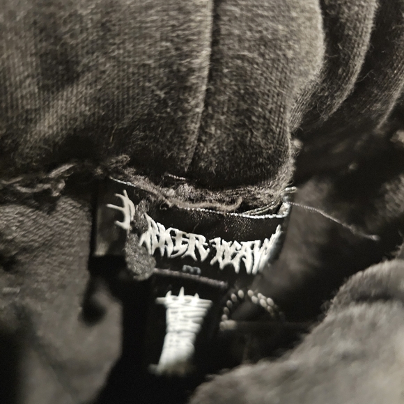 NWT 🏷 (unisex) Darker Waves distressed sweatshorts - Picture 2 of 5